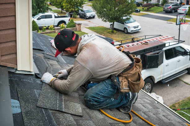 Professional Emergency Roof Repair technician working in Hewitt, MN
